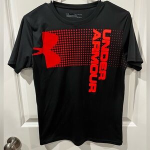 Under Armour Boys Tshirt Size YXL